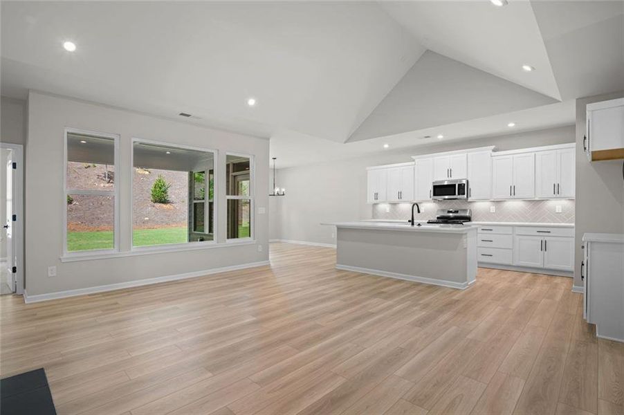 Spacious, unfurnished interior of a new home in Easton Park, Dallas (Image 32).