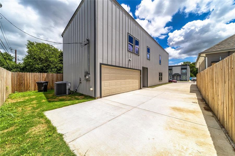 Exterior details and patio area of a home in , Fort Worth (Image 4).