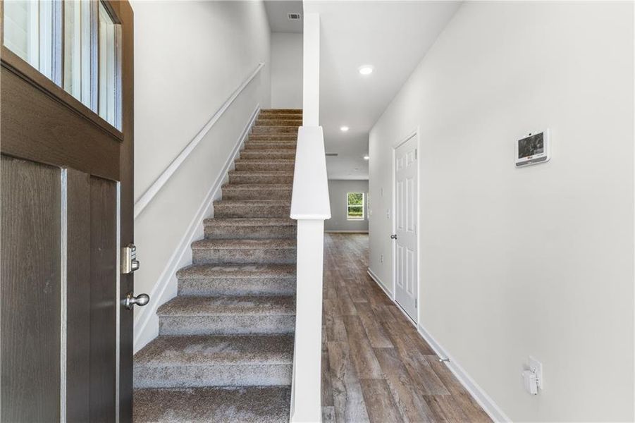 Spacious, unfurnished interior of a new home in The Grove At Mundy Mill, Gainesville (Image 21).