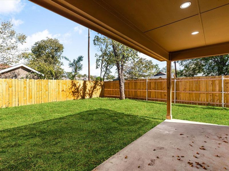 Exterior details and patio area of a home in , Fort Worth (Image 3).