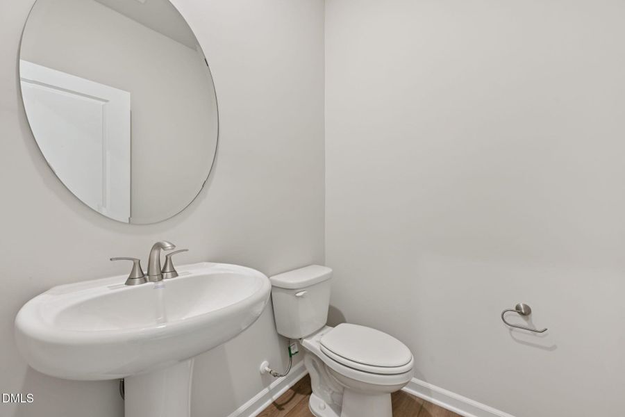 19-web-or-mls-Raleigh - Oak Manor - 744