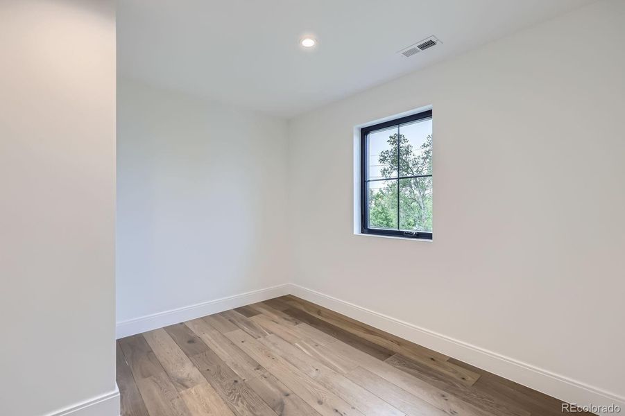 Spacious, unfurnished interior of a new home in , Wheat Ridge (Image 22).