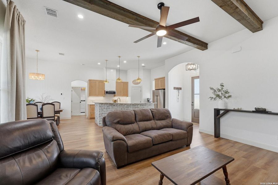 Furnished interior view inside a new home in , La Vernia (Image 31).