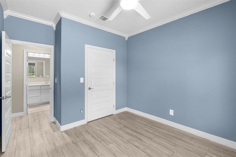 Spacious, unfurnished interior of a new home in , Corsicana (Image 23).