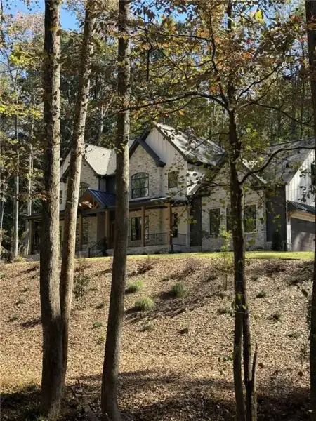 Image 43 of a home in .