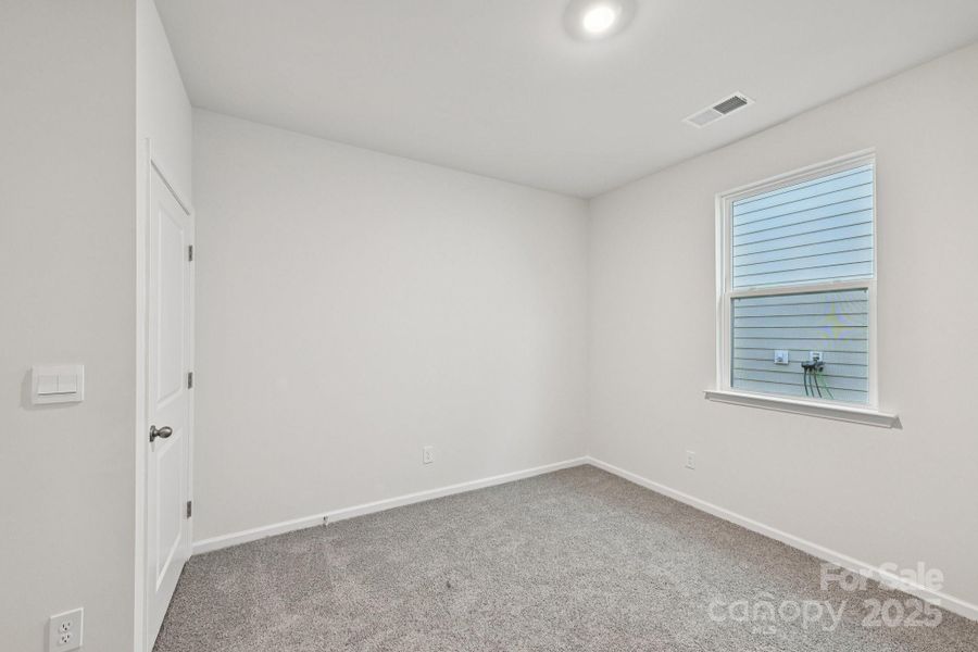 Spacious, unfurnished interior of a new home in Laurelbrook, Sherrills Ford (Image 15).