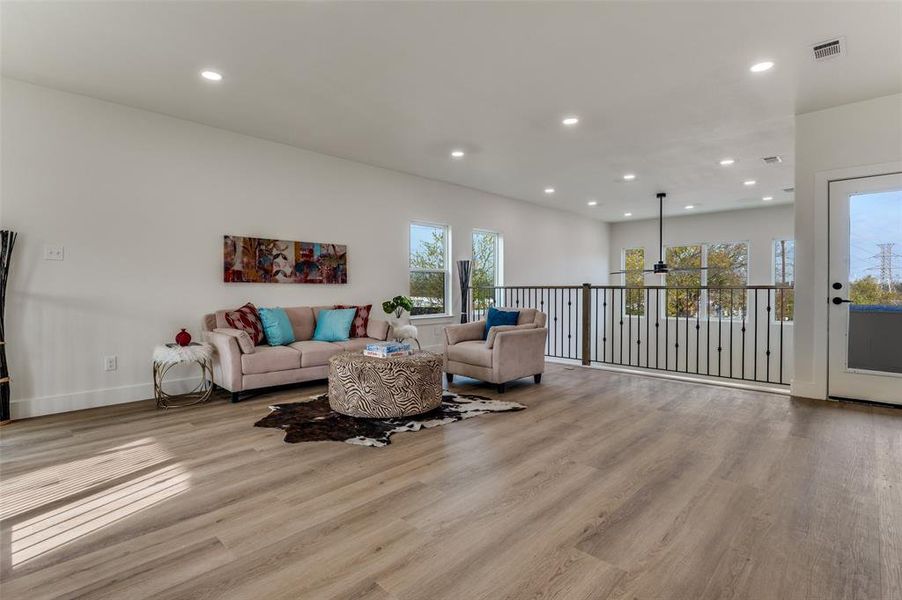 Furnished interior view inside a new home in , Dallas (Image 15).