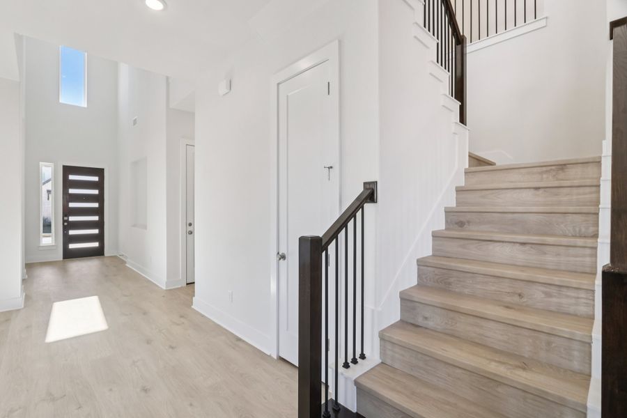 Spacious, unfurnished interior of a new home in Sauls Ranch, Round Rock (Image 18). Spacious, unfurnished interior of a new home in Sauls Ranch, Round Rock (Image 18).