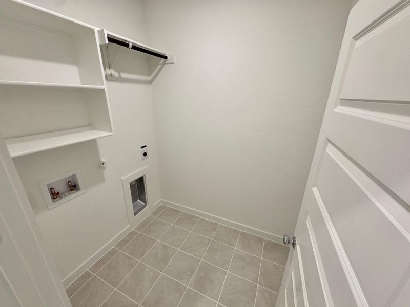 Spacious, unfurnished interior of a new home in Prairie Winds, Hutto (Image 22). Spacious, unfurnished interior of a new home in Prairie Winds, Hutto (Image 22).