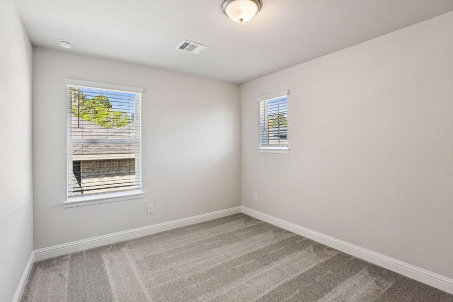 Spacious, unfurnished interior of a new home in Woodhavyn 40', Magnolia (Image 25). Spacious, unfurnished interior of a new home in Woodhavyn 40', Magnolia (Image 25).