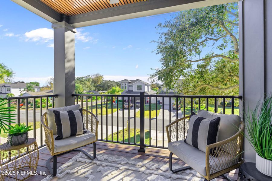 Exterior details and patio area of a home in , Jacksonville Beach (Image 3).