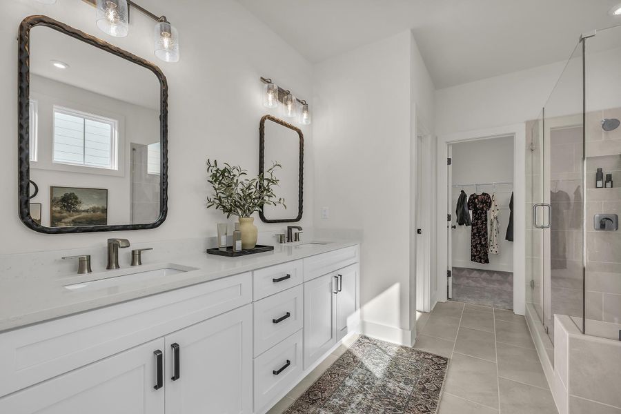 Furnished interior view inside a new home in Social Circle, Chattanooga (Image 14).