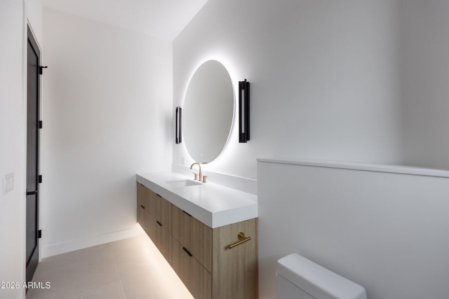 Upstairs En Suite 3 Upstairs En Suite 3