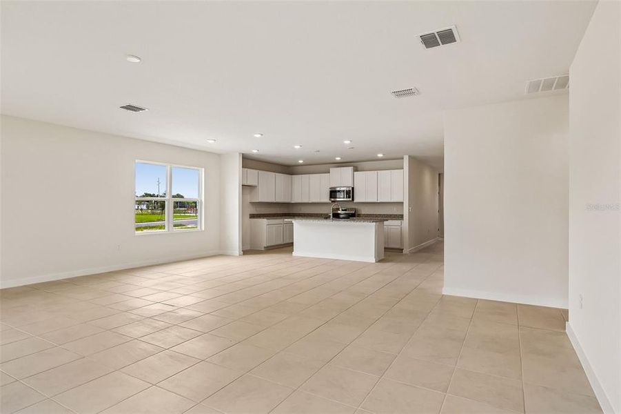 Spacious, unfurnished interior of a new home in Liberty Trace, Haines City (Image 19). Spacious, unfurnished interior of a new home in Liberty Trace, Haines City (Image 19).