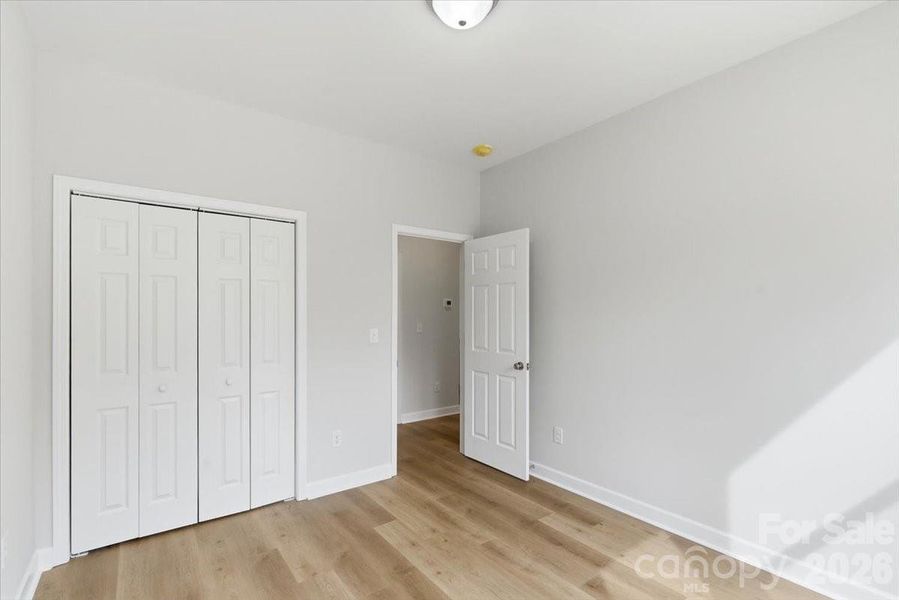 Spacious, unfurnished interior of a new home in , Shelby (Image 38).