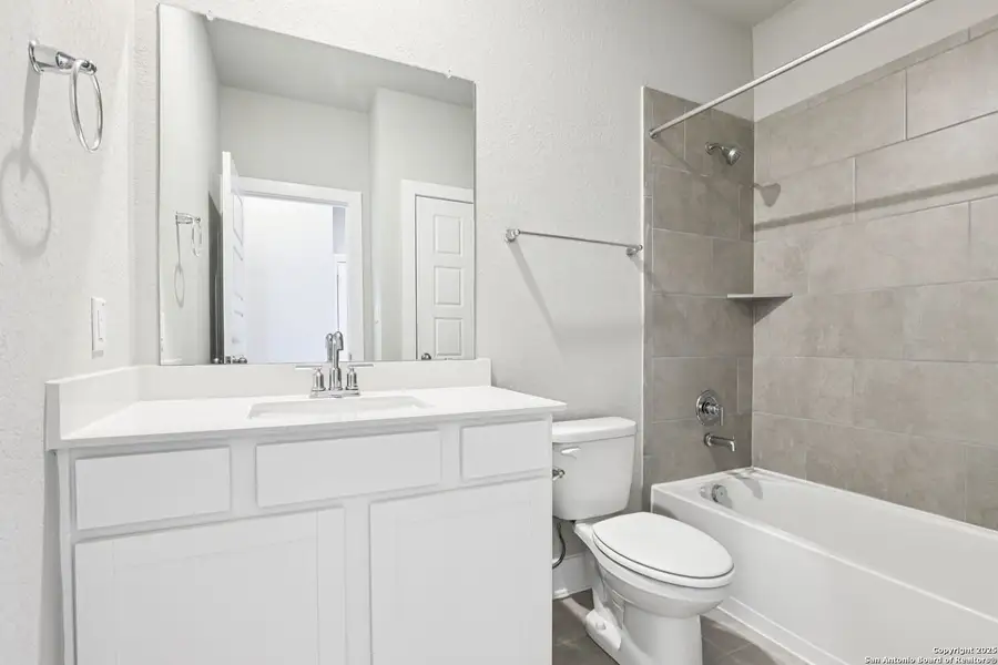 Furnished interior view inside a new home in Catalina, Converse (Image 9).