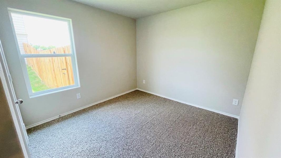 Spacious, unfurnished interior of a new home in Sunnycreek, Fort Worth (Image 10). Spacious, unfurnished interior of a new home in Sunnycreek, Fort Worth (Image 10).