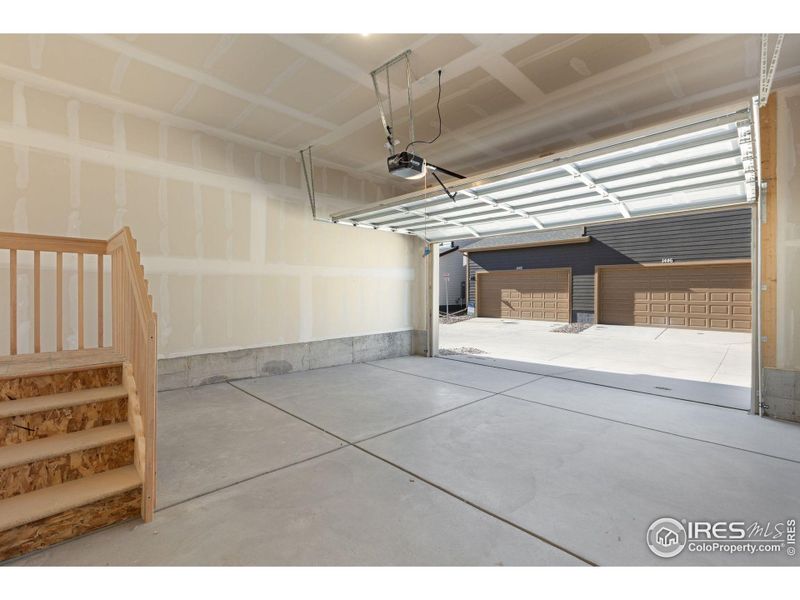 Spacious, unfurnished interior of a new home in Spring Valley, Longmont (Image 22). Spacious, unfurnished interior of a new home in Spring Valley, Longmont (Image 22).
