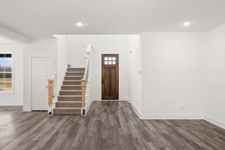 Spacious, unfurnished interior of a new home in Heritage Towne, Midlothian (Image 38). Spacious, unfurnished interior of a new home in Heritage Towne, Midlothian (Image 38).