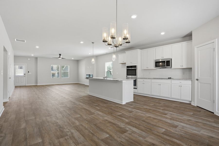 5br New Home in Fairburn, GA.  - Slide 4