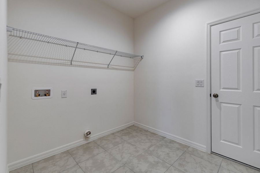 Spacious and Functional Laundry Area in Central Florida House