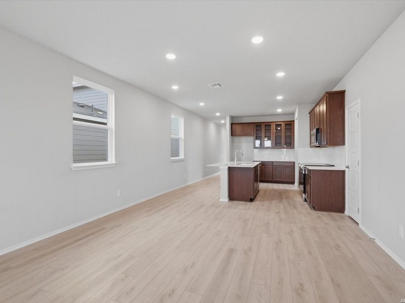 Spacious, unfurnished interior of a new home in Agave, San Antonio (Image 11). Spacious, unfurnished interior of a new home in Agave, San Antonio (Image 11).