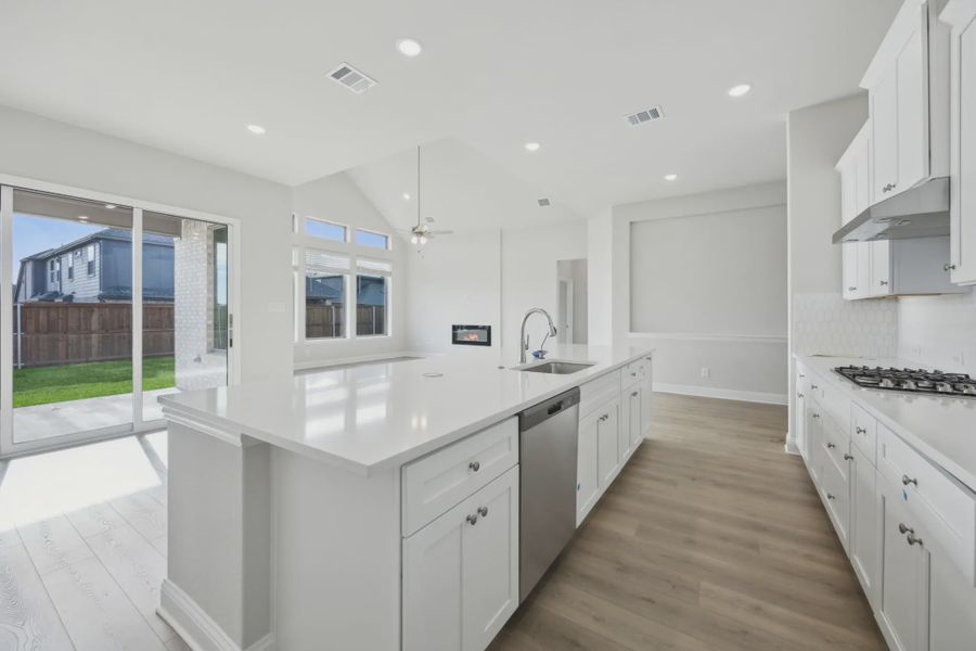 Furnished interior view inside a new home in Oaks of North Grove, Waxahachie (Image 3).