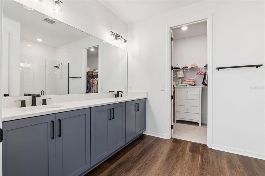 Furnished interior view inside a new home in , Minneola (Image 17).