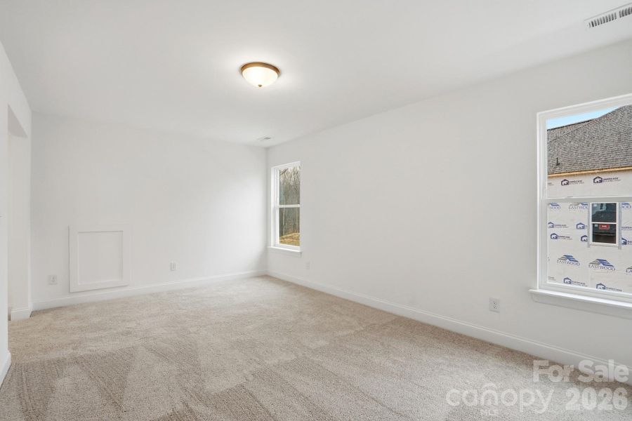 Spacious, unfurnished interior of a new home in Rone Creek, Waxhaw (Image 40). Spacious, unfurnished interior of a new home in Rone Creek, Waxhaw (Image 40).