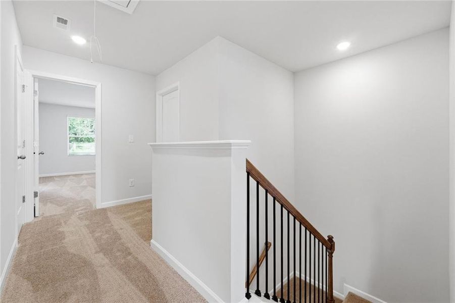 Spacious, unfurnished interior of a new home in Concord Oaks, Powder Springs (Image 15).