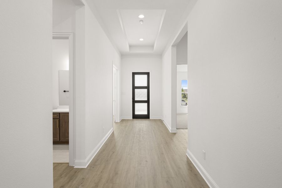 Spacious, unfurnished interior of a new home in Redden Farms, Midlothian (Image 15).