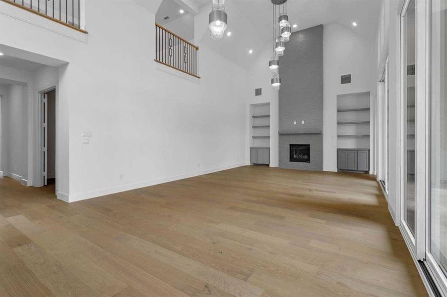 Spacious, unfurnished interior of a new home in Saddle Star Estates, Rockwall (Image 21).