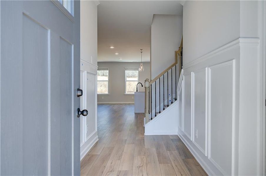 Spacious, unfurnished interior of a new home in Chapel Hill, Newnan (Image 9).