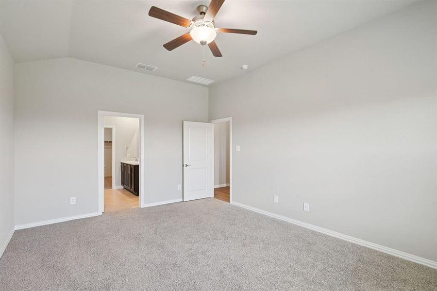 Photo is not of the actual home, but is an inspirational photo of builder’s model home and may depict options, furnishings, and/or decorator features that are not included. Photo is not of the actual home, but is an inspirational photo of builder’s model home and may depict options, furnishings, and/or decorator features that are not included.