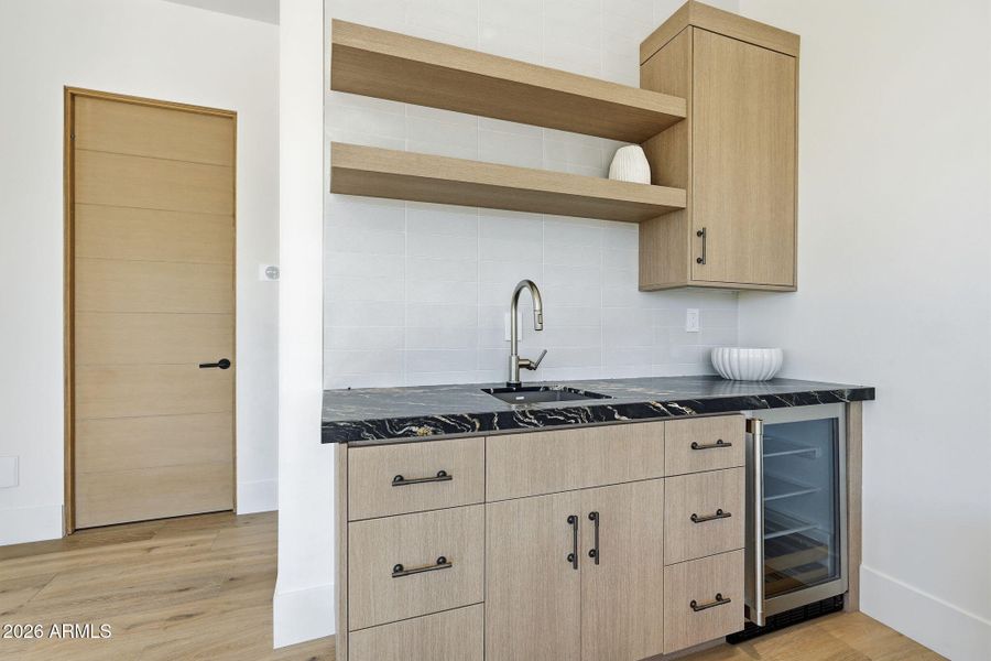 084_ListerPros (2) 084_ListerPros (2)