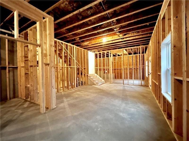 Spacious, unfurnished interior of a new home in , Cartersville (Image 18). Spacious, unfurnished interior of a new home in , Cartersville (Image 18).