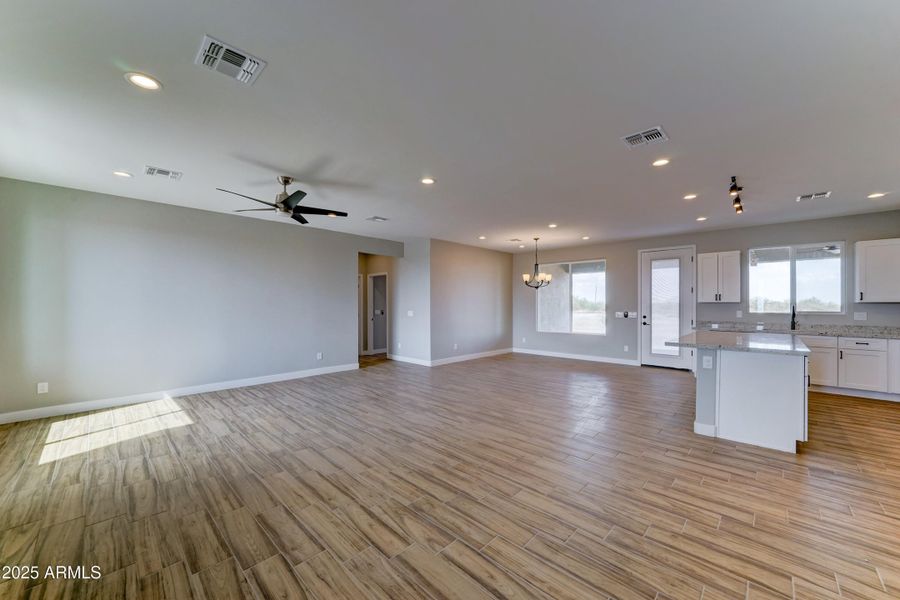 22009 W Montgomery-17