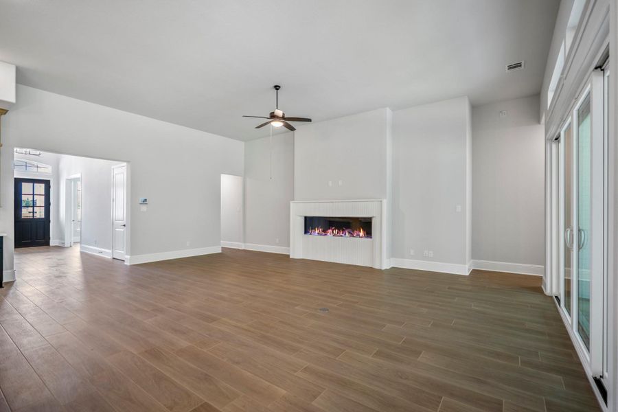 Spacious, unfurnished interior of a new home in Colton, Todd Mission (Image 39). Spacious, unfurnished interior of a new home in Colton, Todd Mission (Image 39).