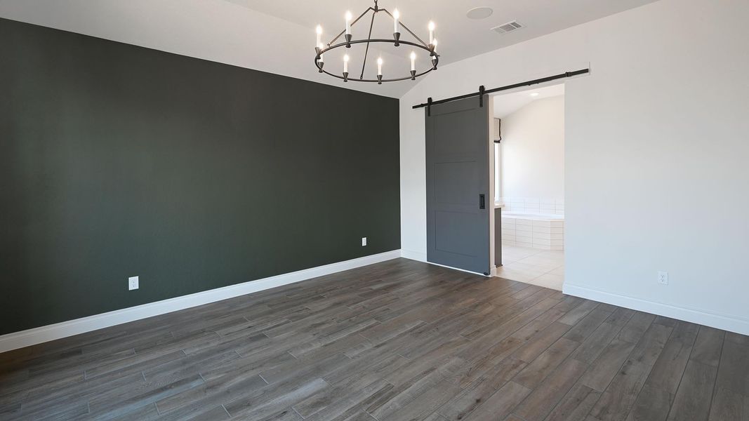 Spacious, unfurnished interior of a new home in Veramendi 50', New Braunfels (Image 23). Spacious, unfurnished interior of a new home in Veramendi 50', New Braunfels (Image 23).