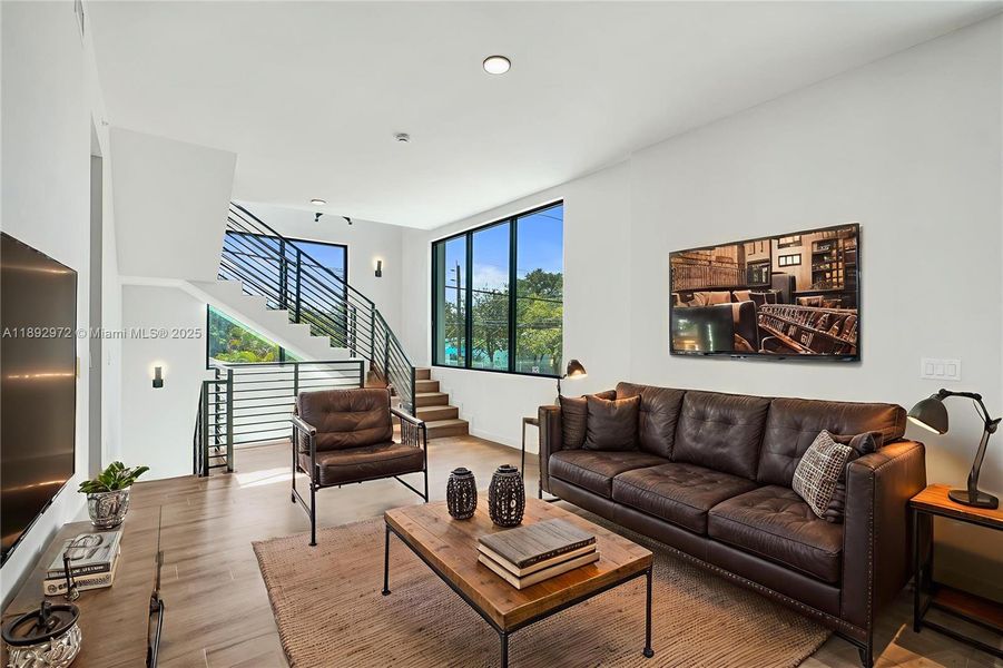 OPEN FLOOR PLAN CAN BE SET UP IN MULTIPLE WAYS. BREAKFAST BAR KITCHEN. 2 BALCONIES! OPEN FLOOR PLAN CAN BE SET UP IN MULTIPLE WAYS. BREAKFAST BAR KITCHEN. 2 BALCONIES!