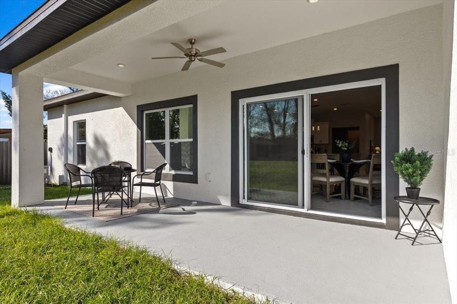 Exterior details and patio area of a home in , Tampa (Image 28).