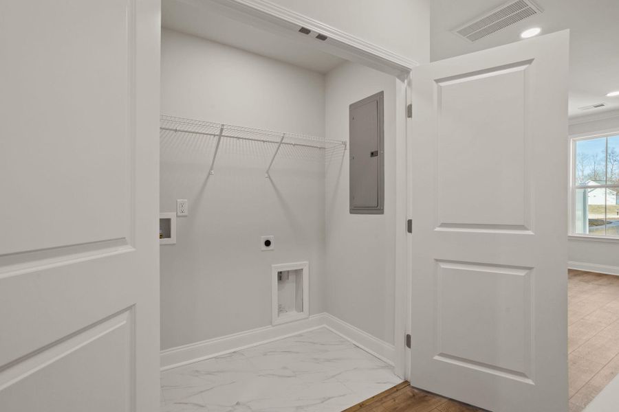 Spacious, unfurnished interior of a new home in , Greenwood (Image 18).