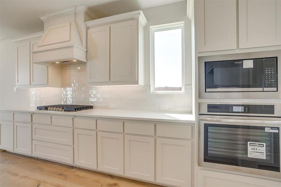 Furnished interior view inside a new home in Sweetgrass, Haslet (Image 8).