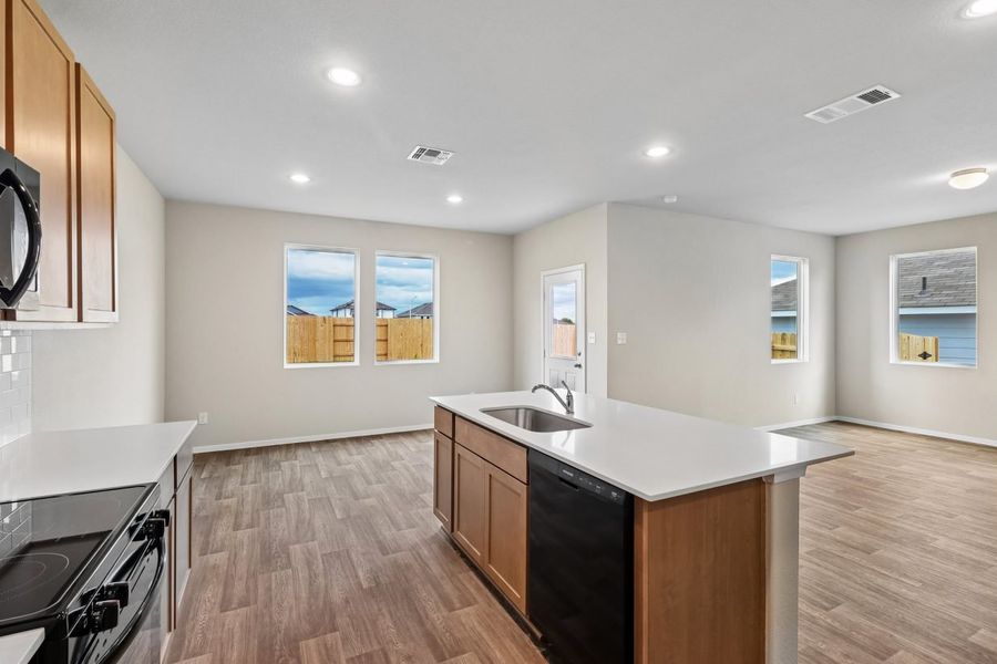 Furnished interior view inside a new home in Edgebrooke, Pflugerville (Image 9).