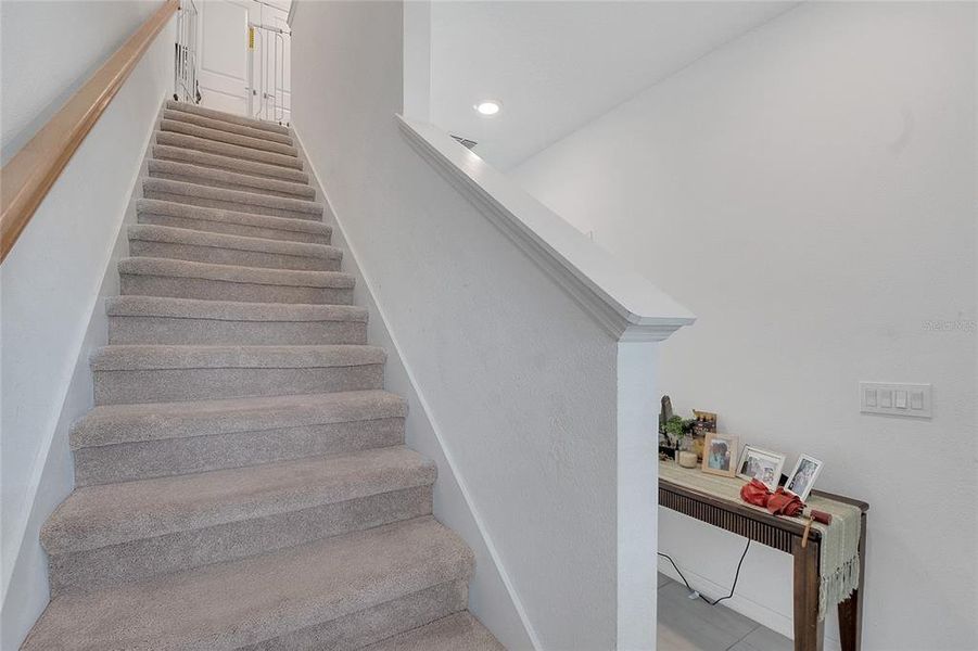 Spacious, unfurnished interior of a new home in , Kissimmee (Image 18).