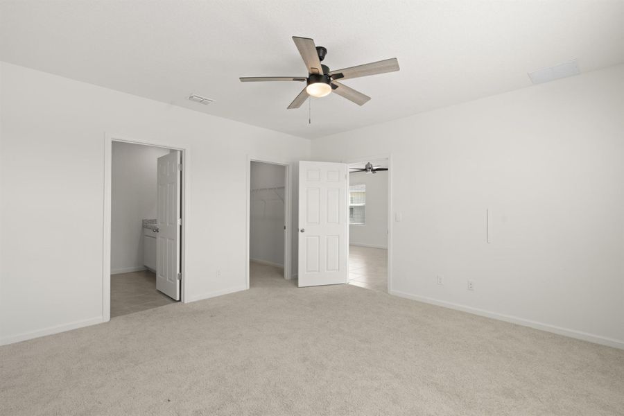 Spacious, unfurnished interior of a new home in Central Park 40s, Port St. Lucie (Image 28).