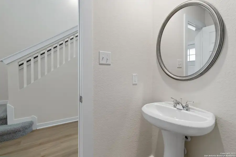 Furnished interior view inside a new home in Willow Point, San Antonio (Image 7). Furnished interior view inside a new home in Willow Point, San Antonio (Image 7).