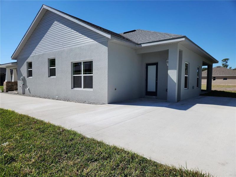 Exterior details and patio area of a home in , Plant City (Image 2). Exterior details and patio area of a home in , Plant City (Image 2).