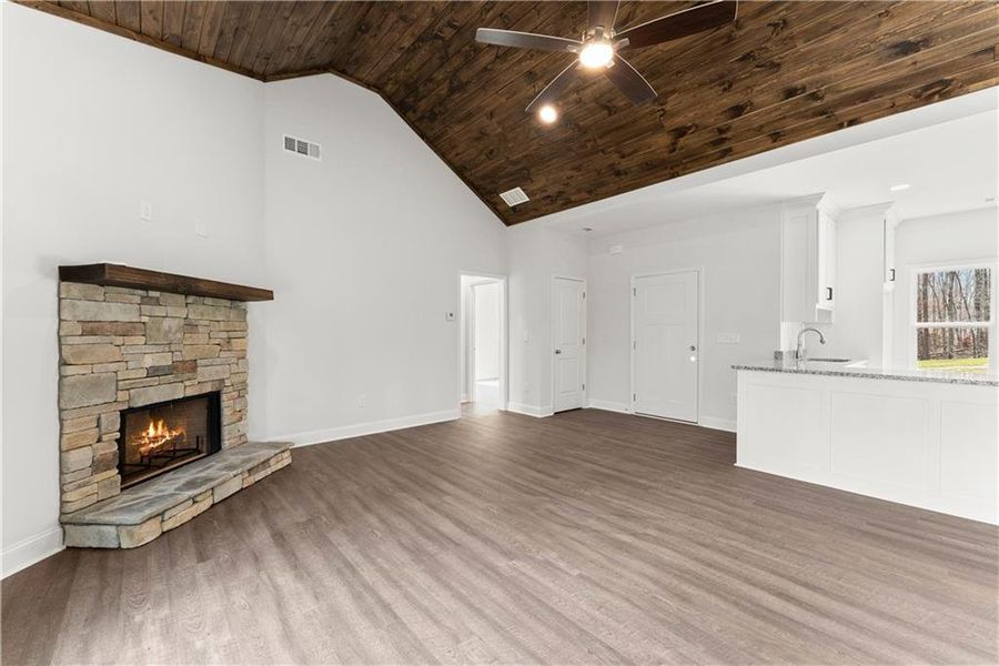 Spacious, unfurnished interior of a new home in , Cleveland (Image 52).