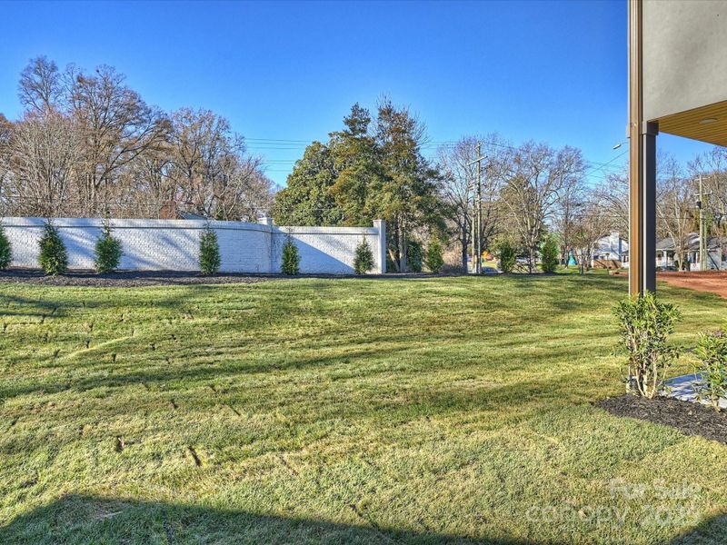 Exterior details and patio area of a home in , Charlotte (Image 4).